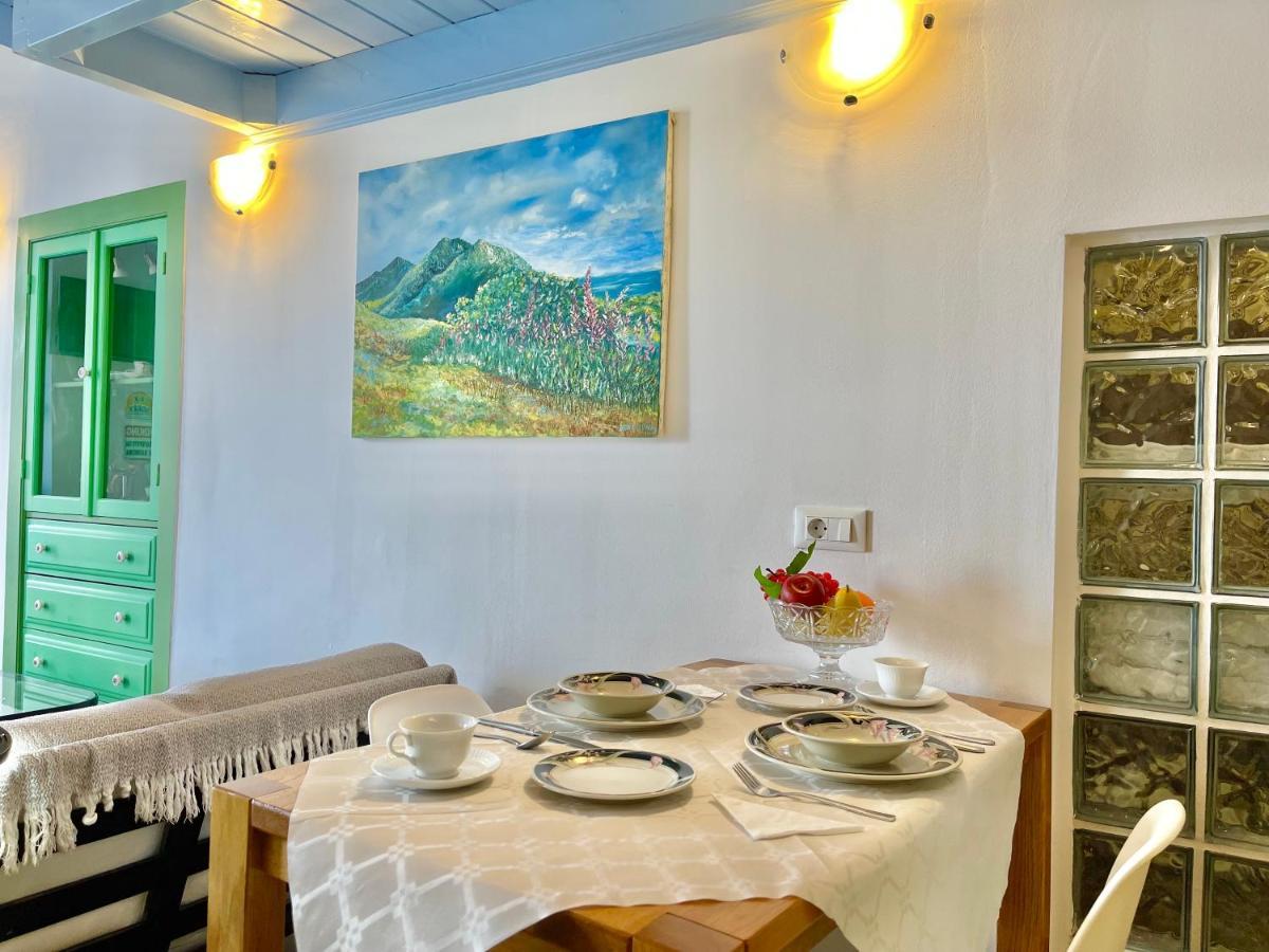 Seafront - Harbour View , Pitini 2 Apartment Đảo Sými Ngoại thất bức ảnh
